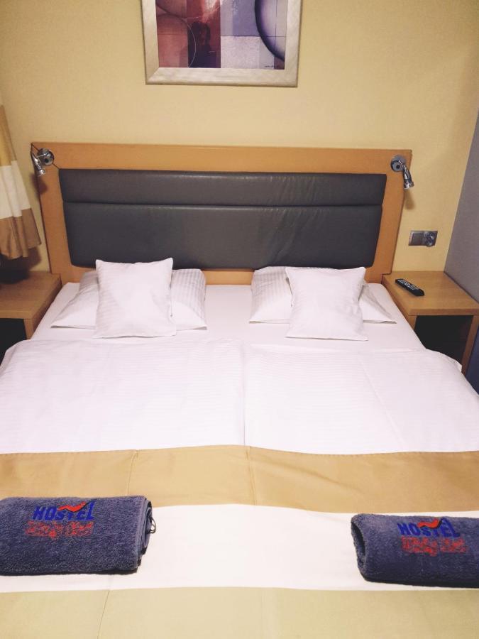 Bialy Slon Delux Hostel Gdynia Luaran gambar